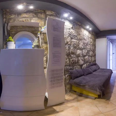 Luxury Studio With Private Patio *